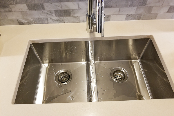 New Square Corner Sink for Quartz Kitchen (Complete)